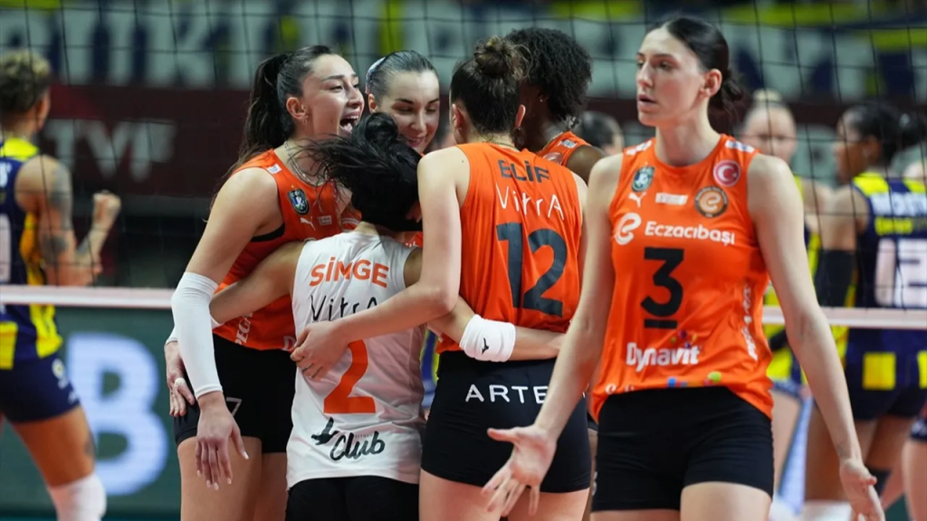 Voleybol Vodafone Sultanlar Ligi Play-off Finalinde Büyük Buluşma!