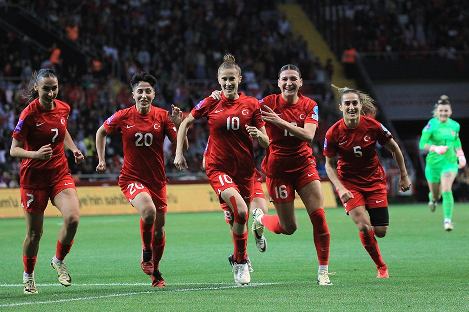 A Milli Kadın Futbol Takımı, Azerbaycan'ı Tek Golle Geçti!